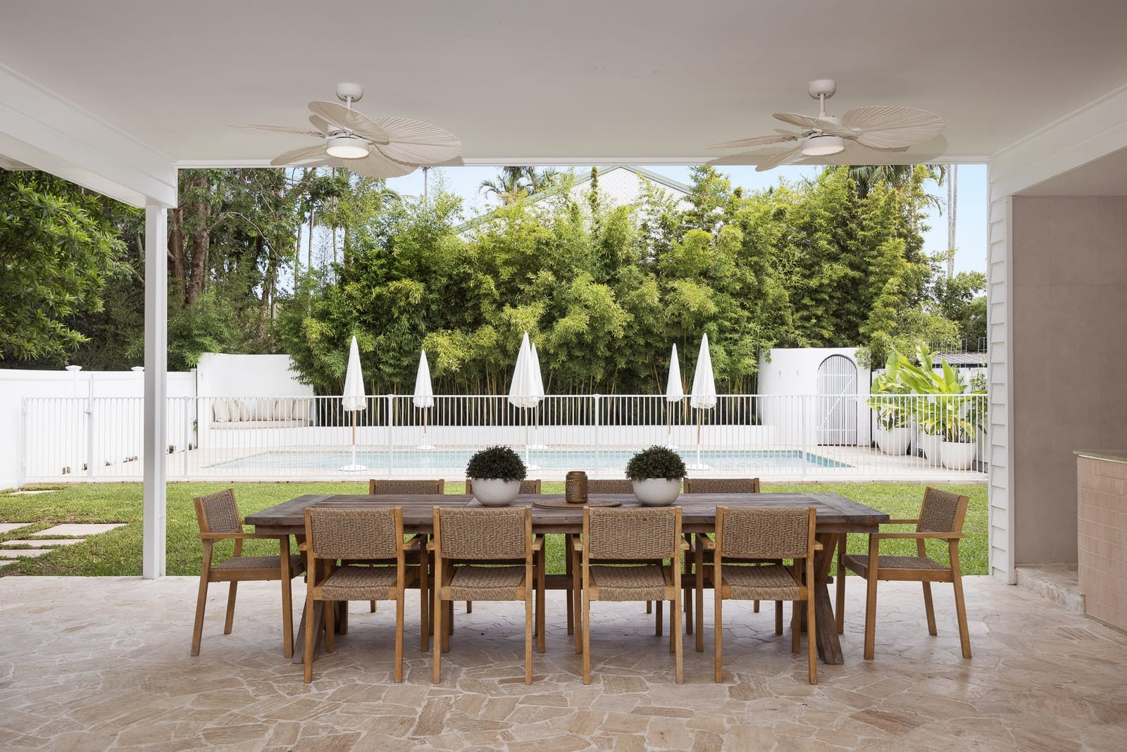 Dreamy Pool, Mediterranean Alfresco & Walk to the Beach!