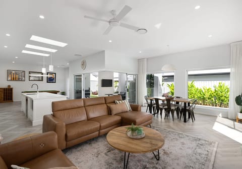SOLD by Team Cassie Kennedy!