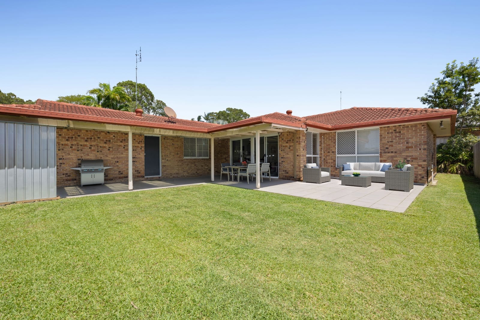 SOLD BY JAMIE VIBERT & NAJ ELSAYED