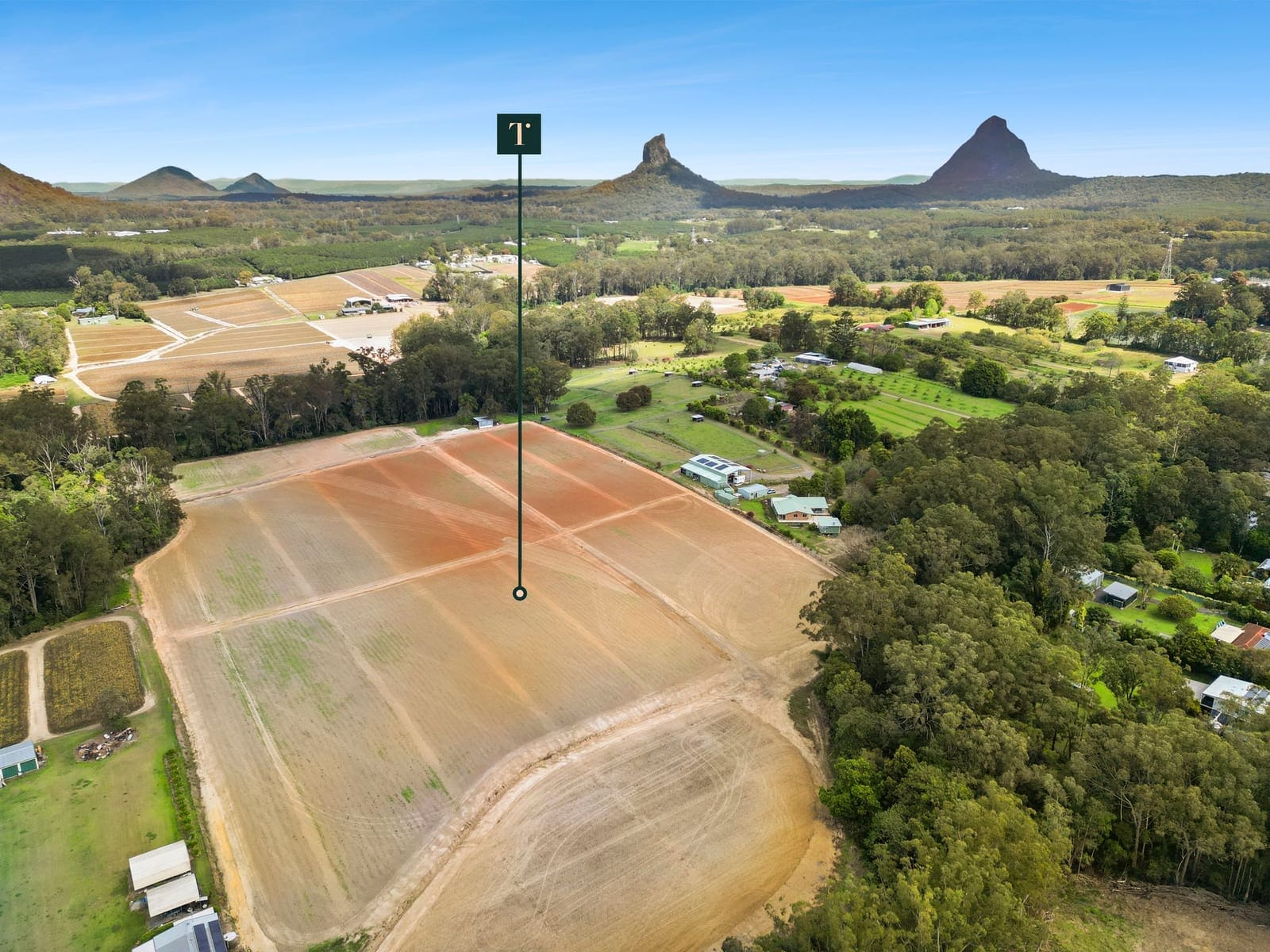 20 Acres of Scenic Serenity in the Glasshouse Mountains