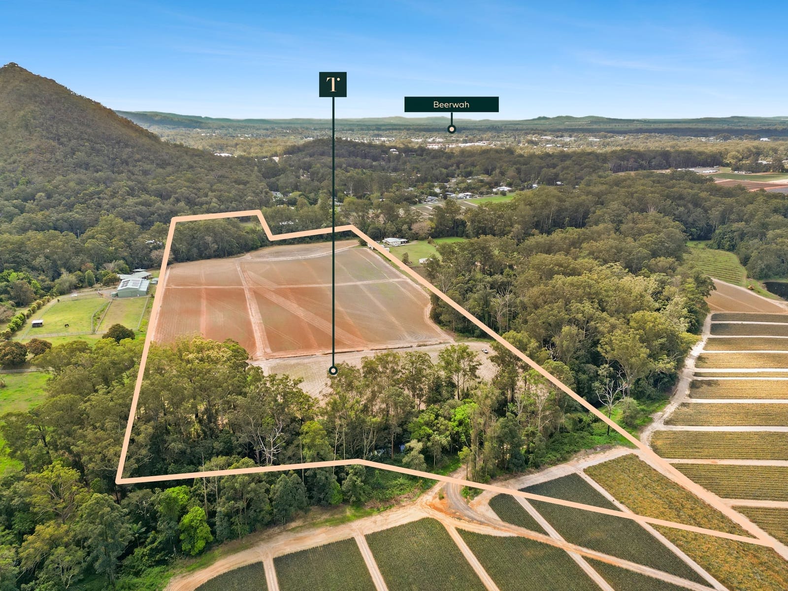 20 Acres of Scenic Serenity in the Glasshouse Mountains