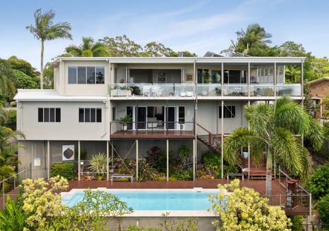 Elevated Coastal Retreat with Panoramic Views
