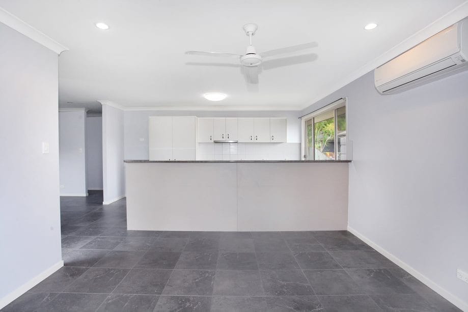 Renovated 4 Bed Home Opposite Parkland | Quiet Cul-de-Sac Location