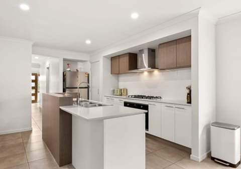 SOLD by Team Cassie Kennedy!