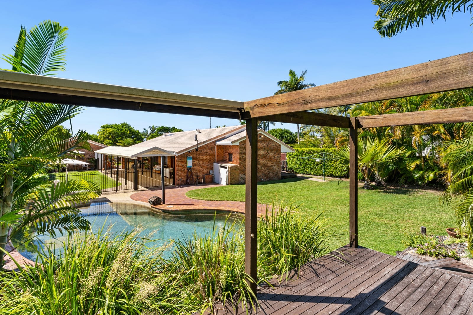 A Private Sanctuary on 1,152m² in Blue-Chip Minyama