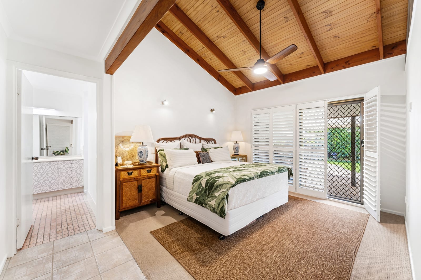 A Private Sanctuary on 1,152m² in Blue-Chip Minyama