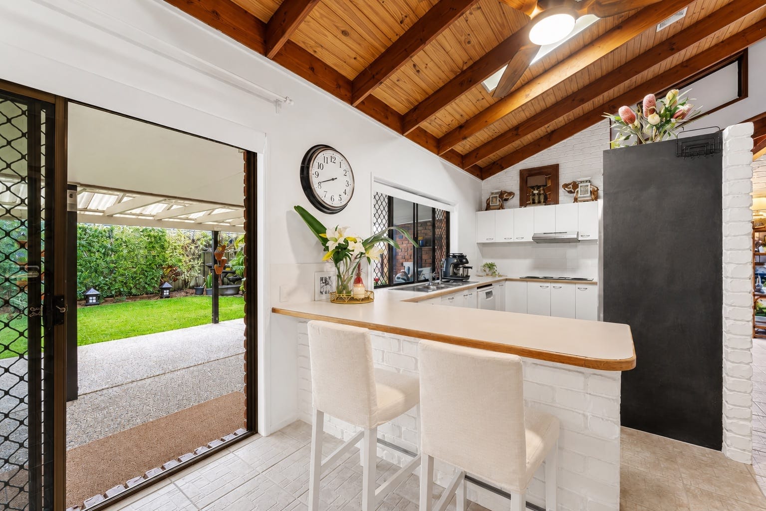 A Private Sanctuary on 1,152m² in Blue-Chip Minyama