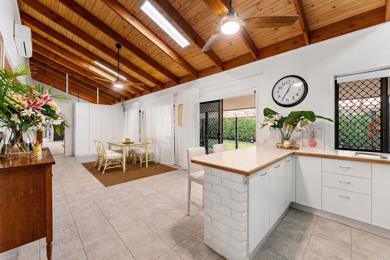 A Private Sanctuary on 1,152m² in Blue-Chip Minyama