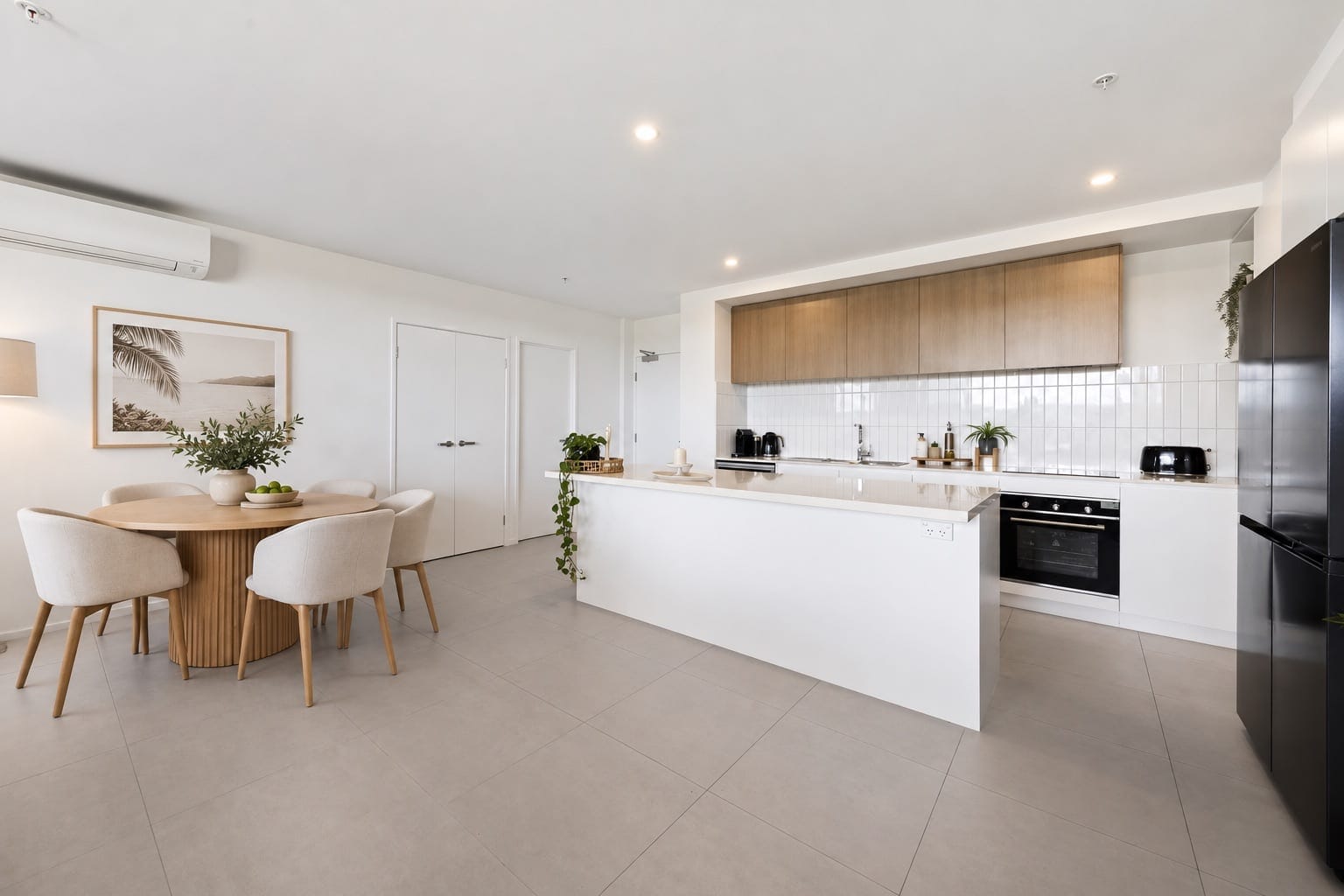 Sky-High Comfort in the Centre of It All - Vacant Possession