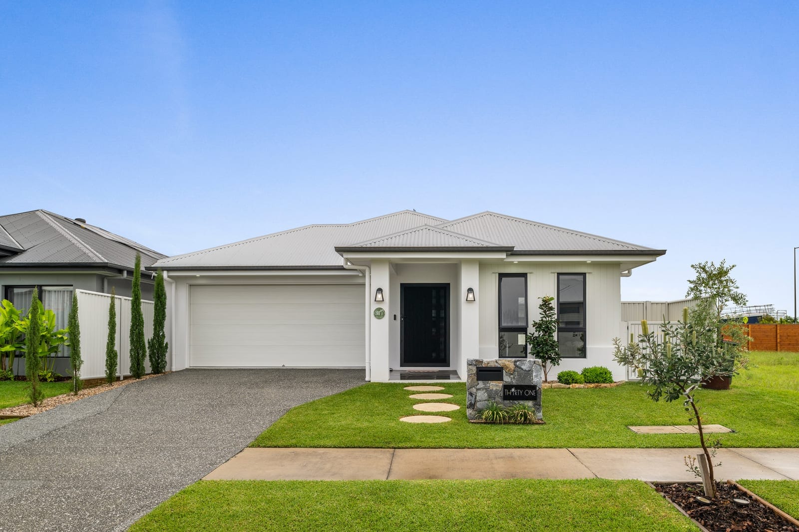 Contemporary Luxury with Golf, Marina and Coastal Lifestyle