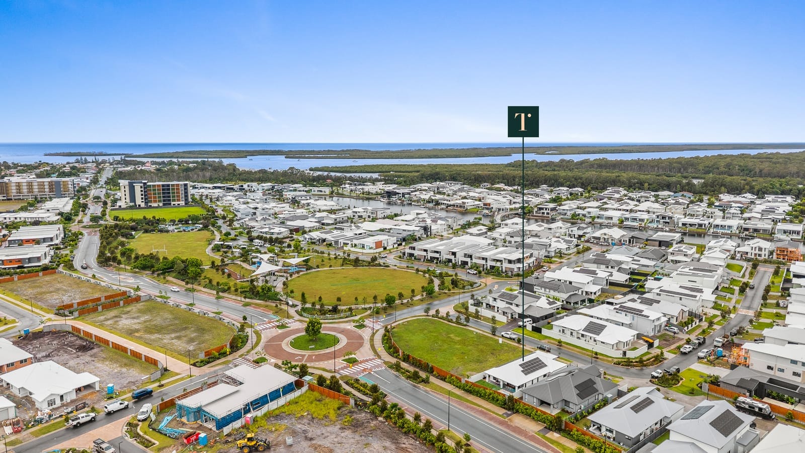 Contemporary Luxury with Golf, Marina and Coastal Lifestyle
