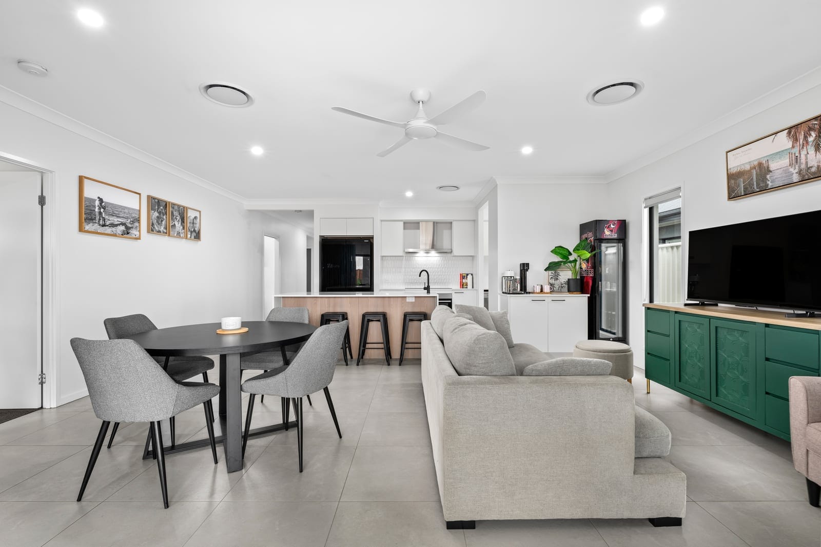 Contemporary Luxury with Golf, Marina and Coastal Lifestyle
