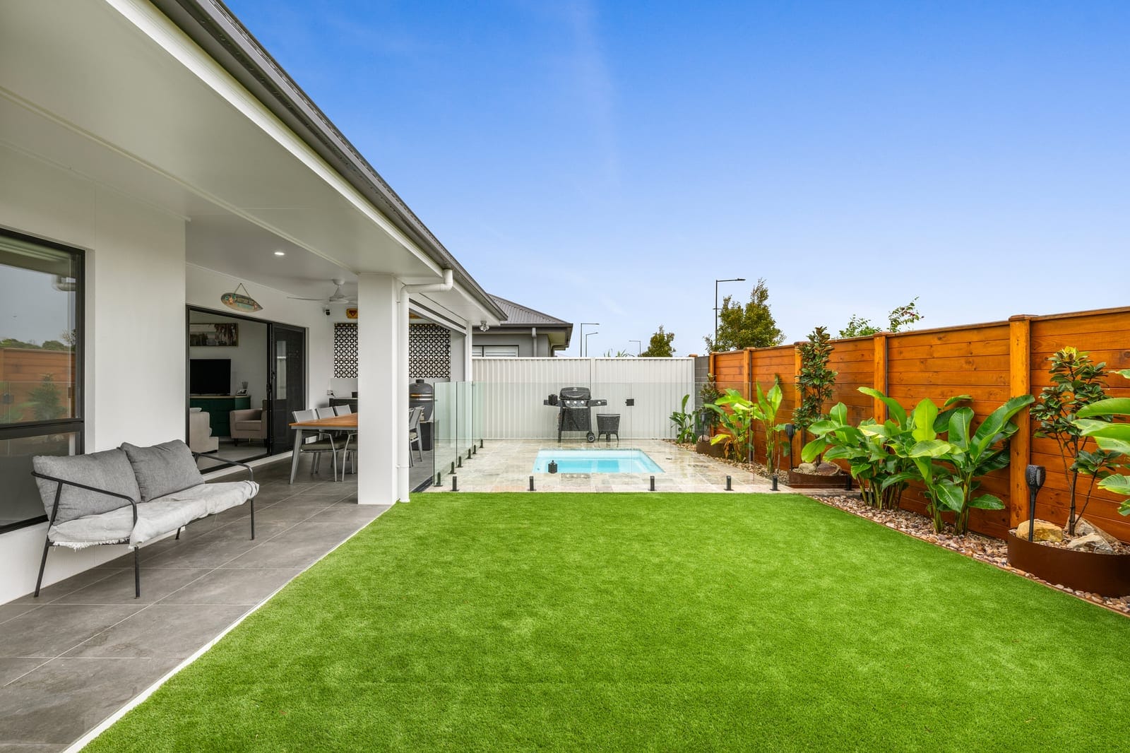 Contemporary Luxury with Golf, Marina and Coastal Lifestyle