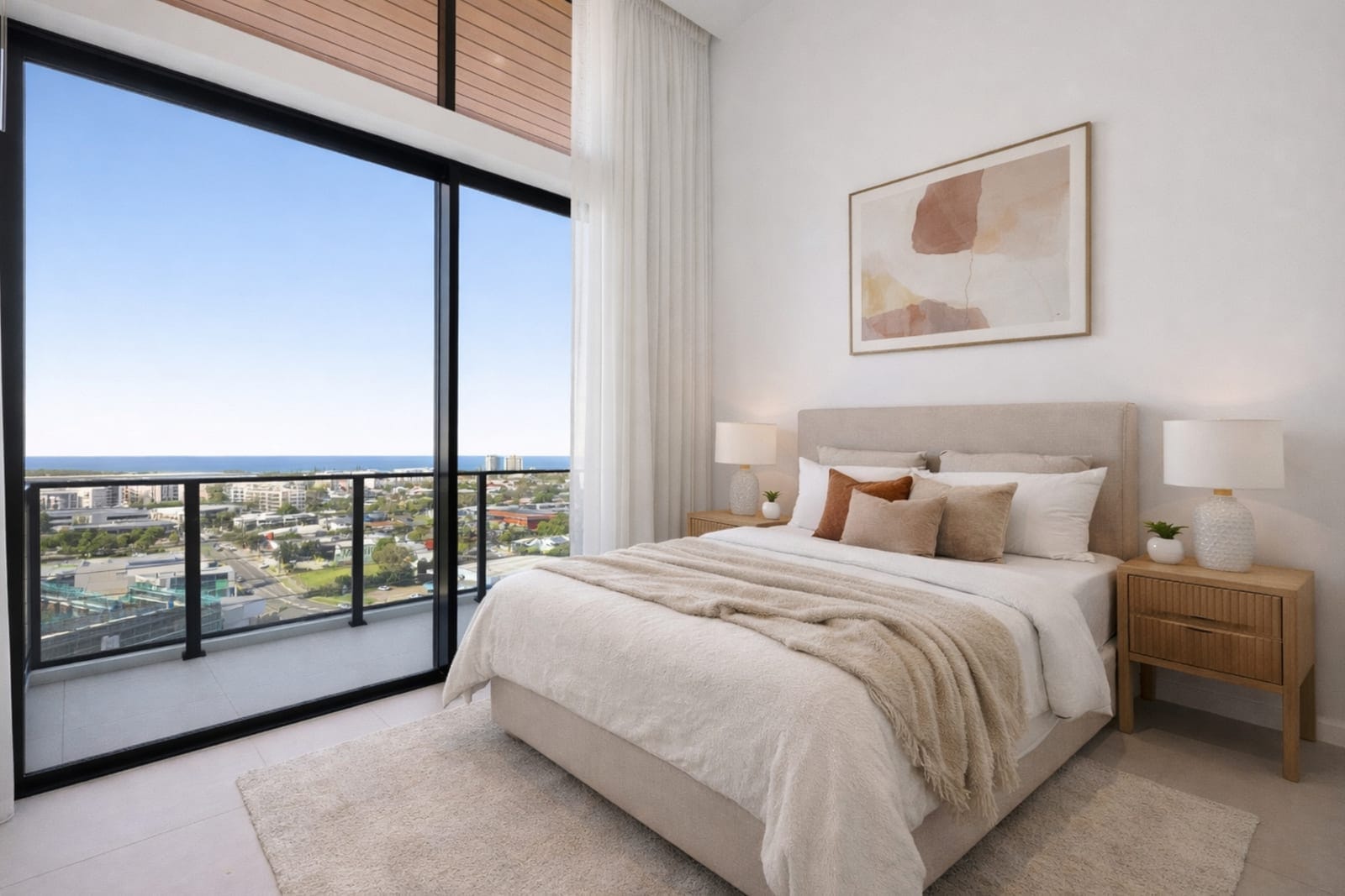 CBD Sky-Home Luxury With Panoramic Coastline Views