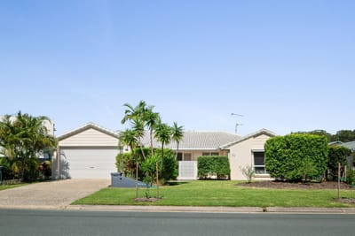 SOLD by Team Cassie Kennedy!