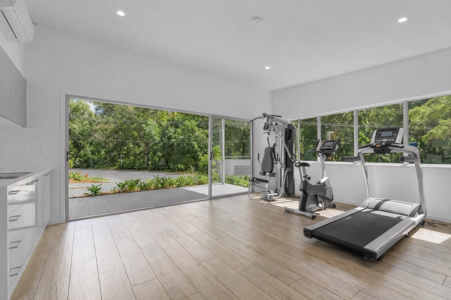 Big on Space, High on Style, Generous Four-Bedroom in Chermside