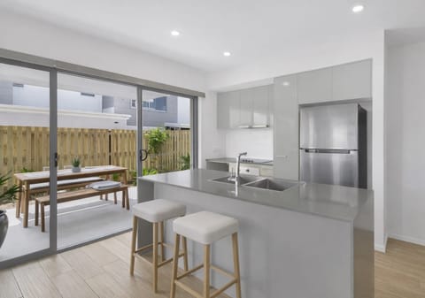 Big on Space, High on Style, Generous Four-Bedroom in Chermside