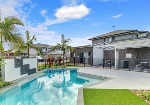 Sold By Jamie Vibert and Naj Elsayed