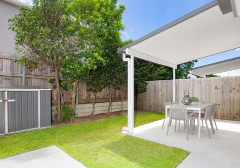 Sold By Jamie Vibert and Naj Elsayed