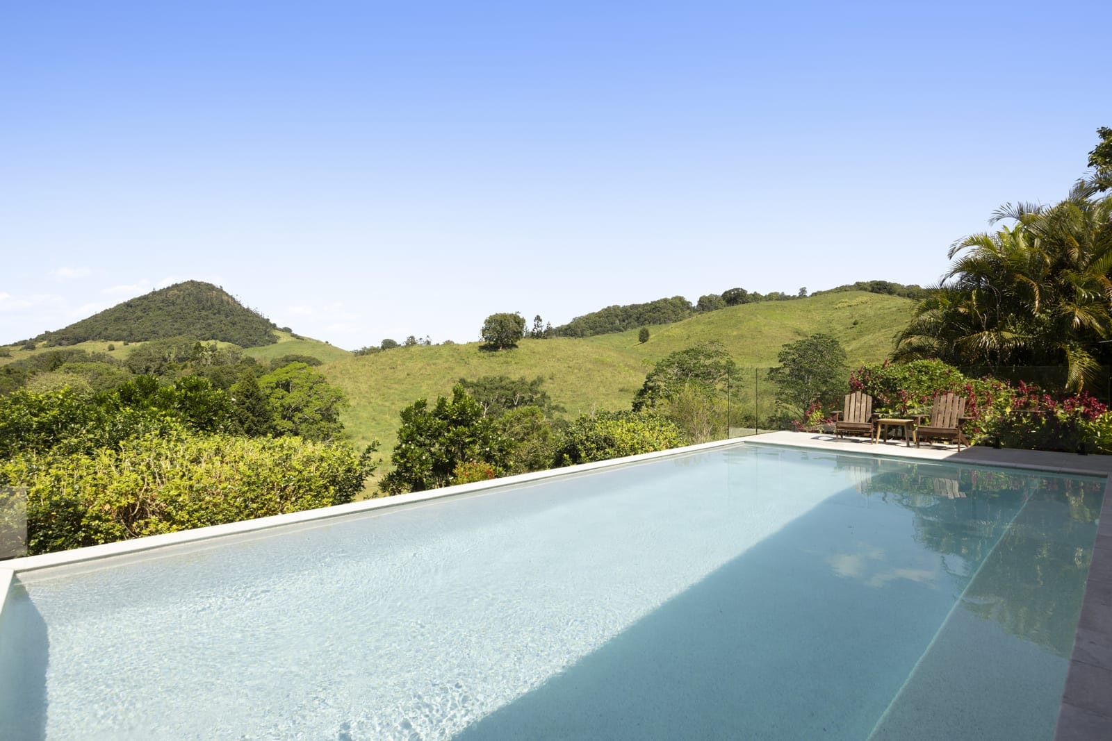 A Private Equestrian Estate With Mount Pinbarren As Your Horizon