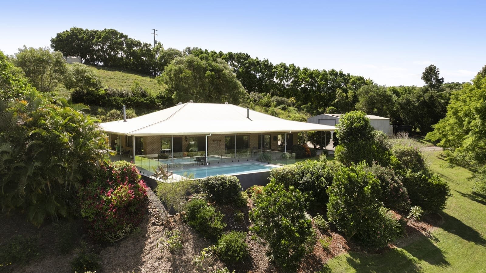 A Private Equestrian Estate With Mount Pinbarren As Your Horizon