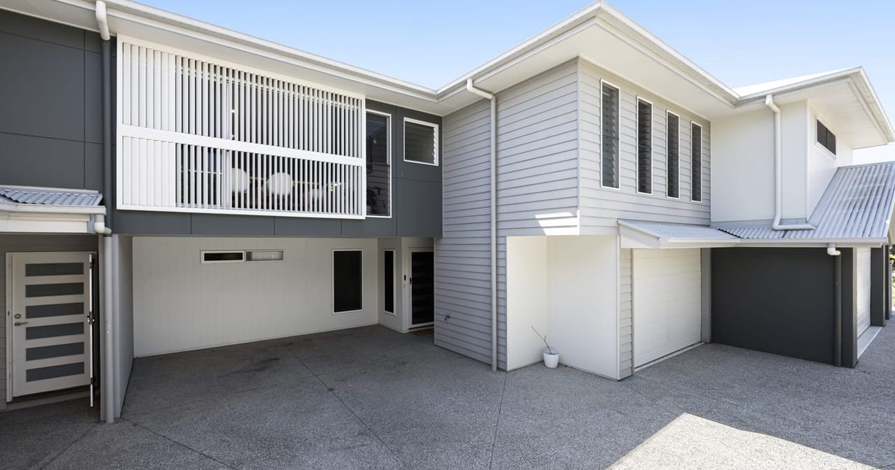 2/3 Water Street, Buderim