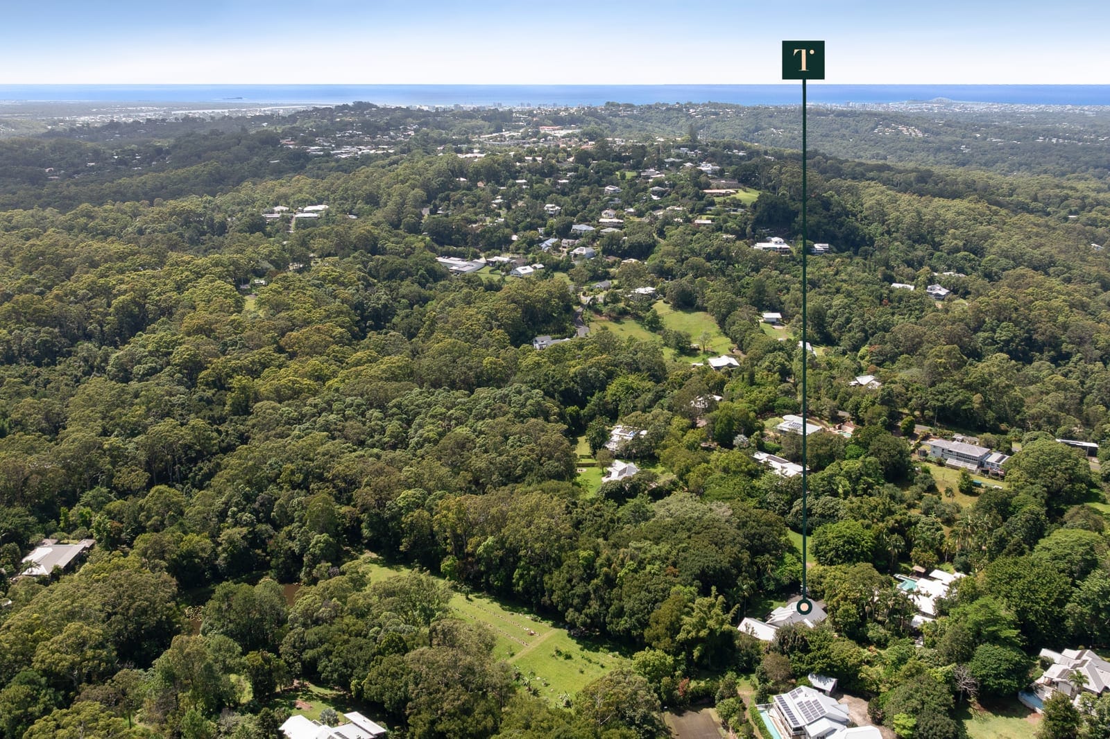 Private Acreage Retreat: Expansive Family Living on 5,084m² in Prestigious Mons