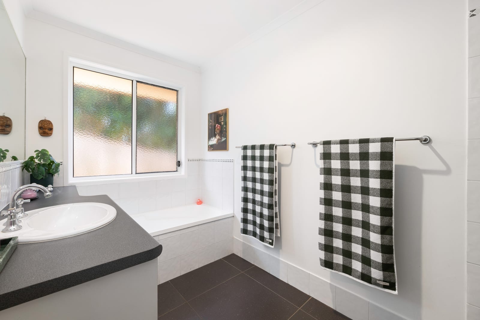 Sold By: Ollie Lehmann & Jacob Beeston