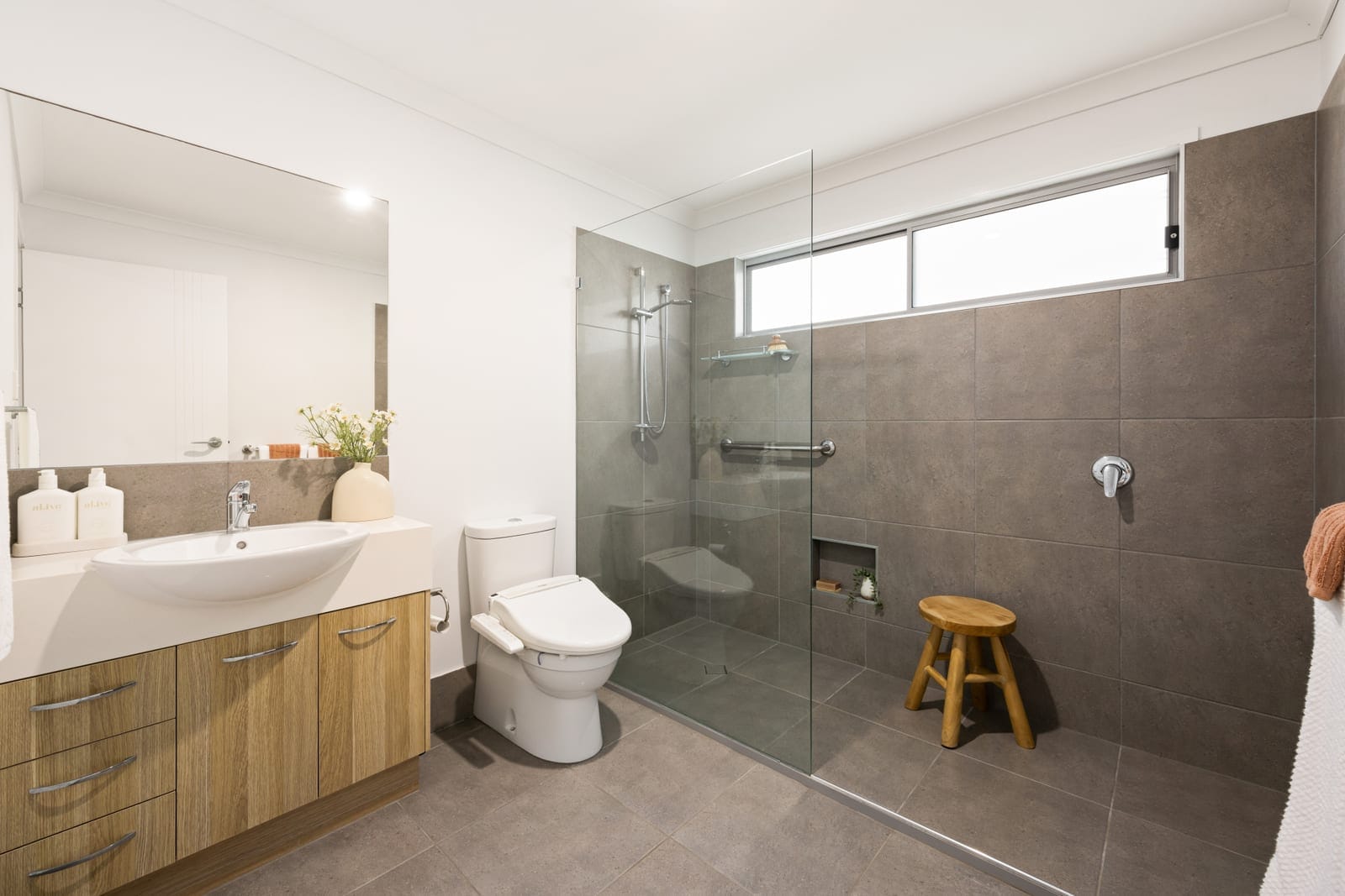 Buderim Dual Living with Sweeping Northern Views