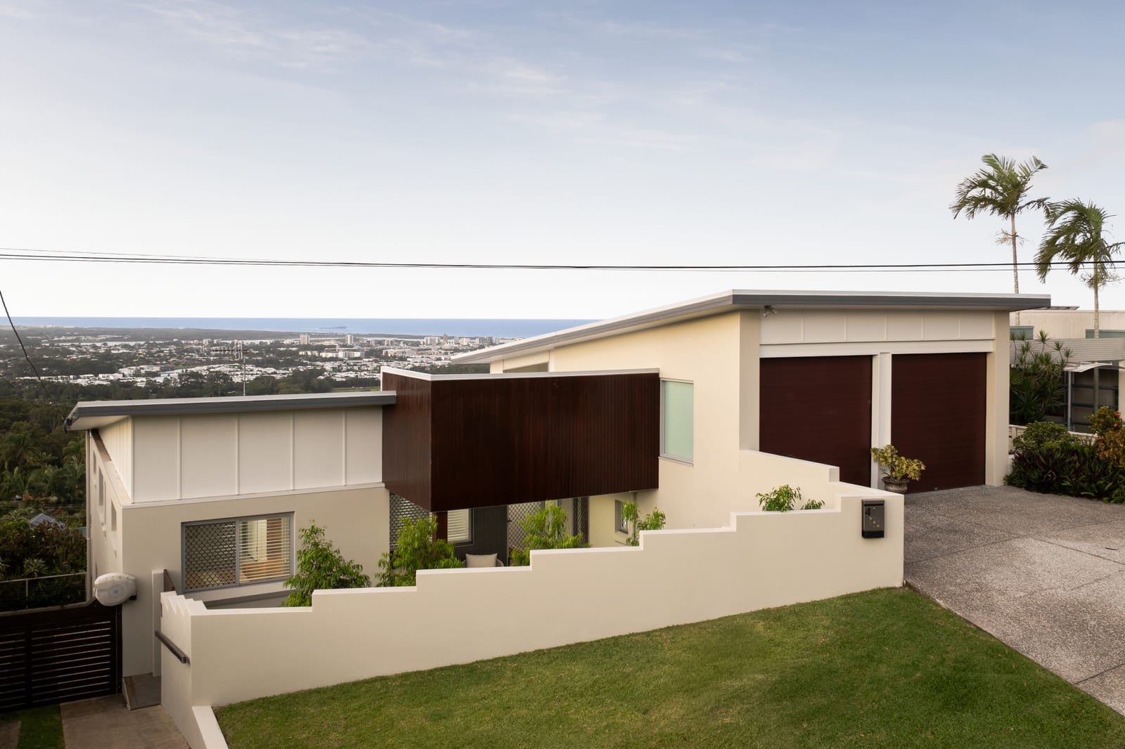 Buderim Dual Living with Sweeping Northern Views