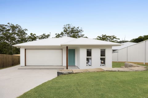 SOLD BY JAMIE VIBERT & NAJ ELSAYED