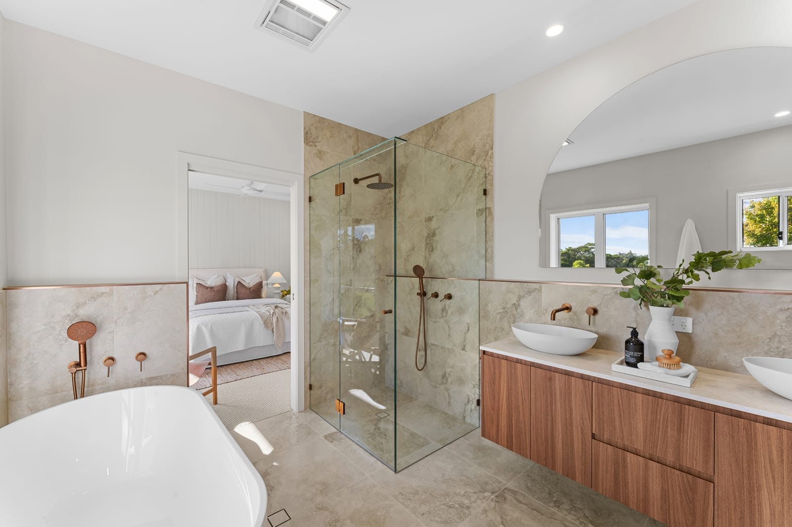 Mawingu - Among the Clouds: Elevated Ridgeline Living with Breathtaking Hinterland Views
