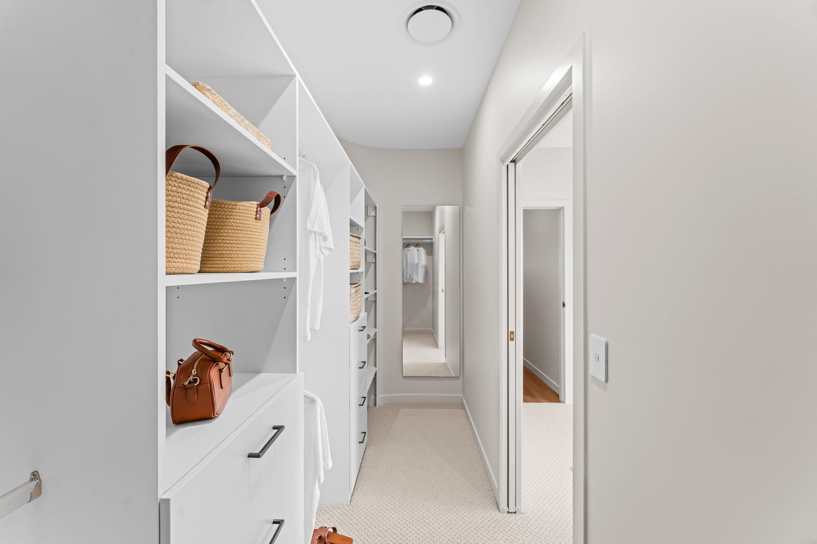 Mawingu - Among the Clouds: Elevated Ridgeline Living with Breathtaking Hinterland Views