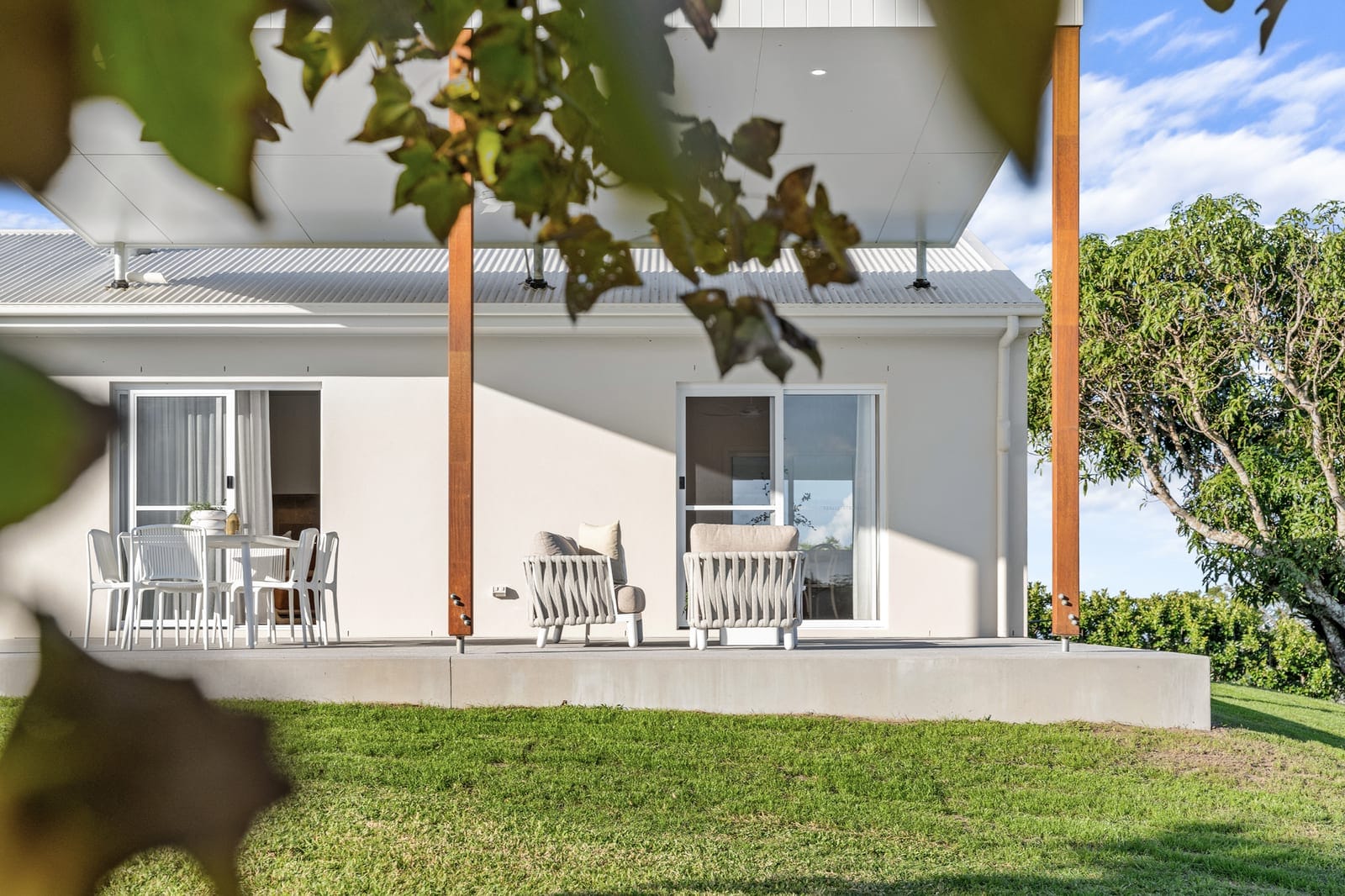 Mawingu - Among the Clouds: Elevated Ridgeline Living with Breathtaking Hinterland Views