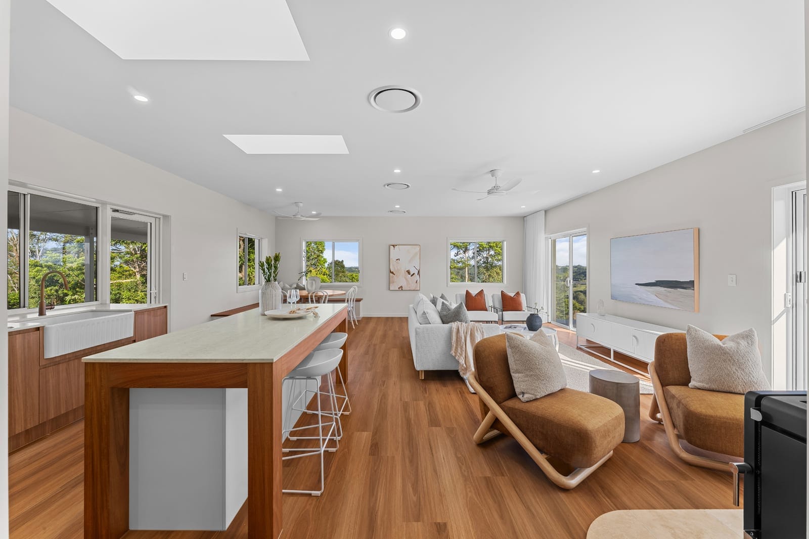 Mawingu - Among the Clouds: Elevated Ridgeline Living with Breathtaking Hinterland Views