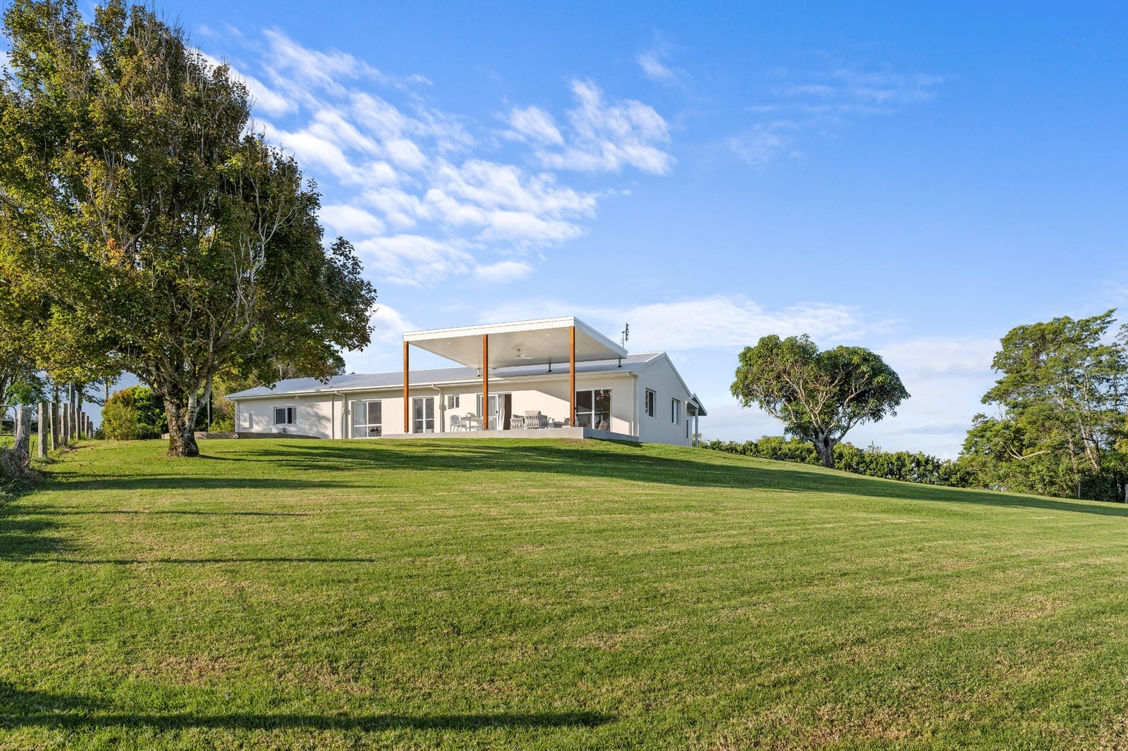 Mawingu - Among the Clouds: Elevated Ridgeline Living with Breathtaking Hinterland Views