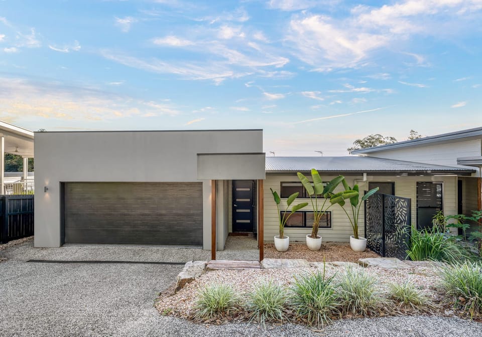 Sold by Ollie Lehmann