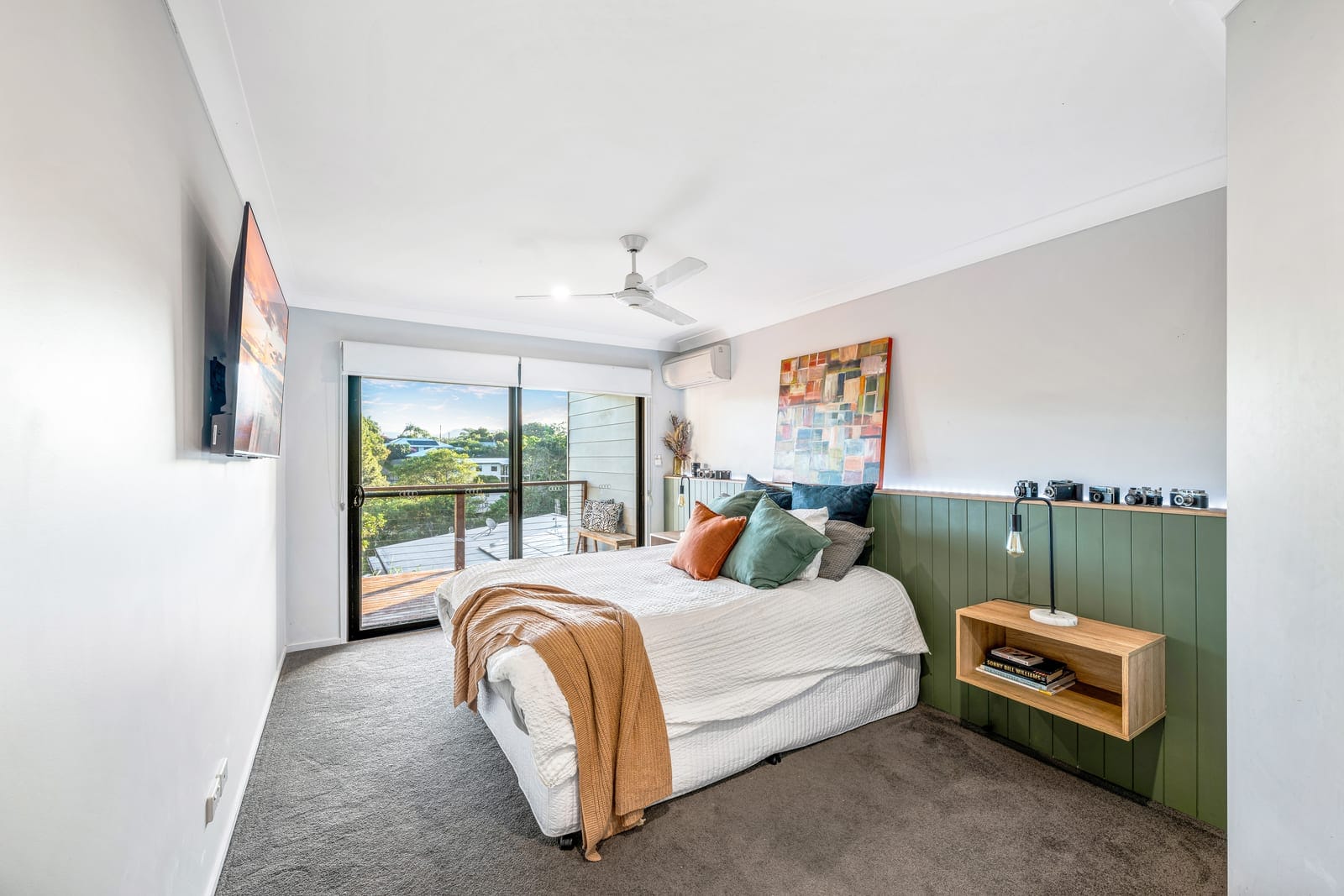 Sold by Ollie Lehmann
