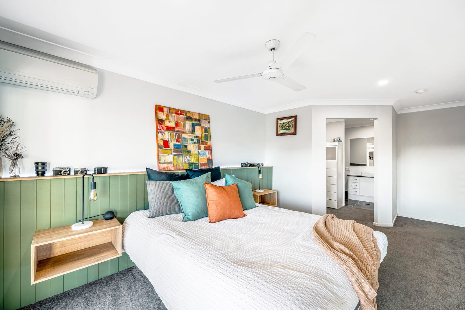 Sold by Ollie Lehmann