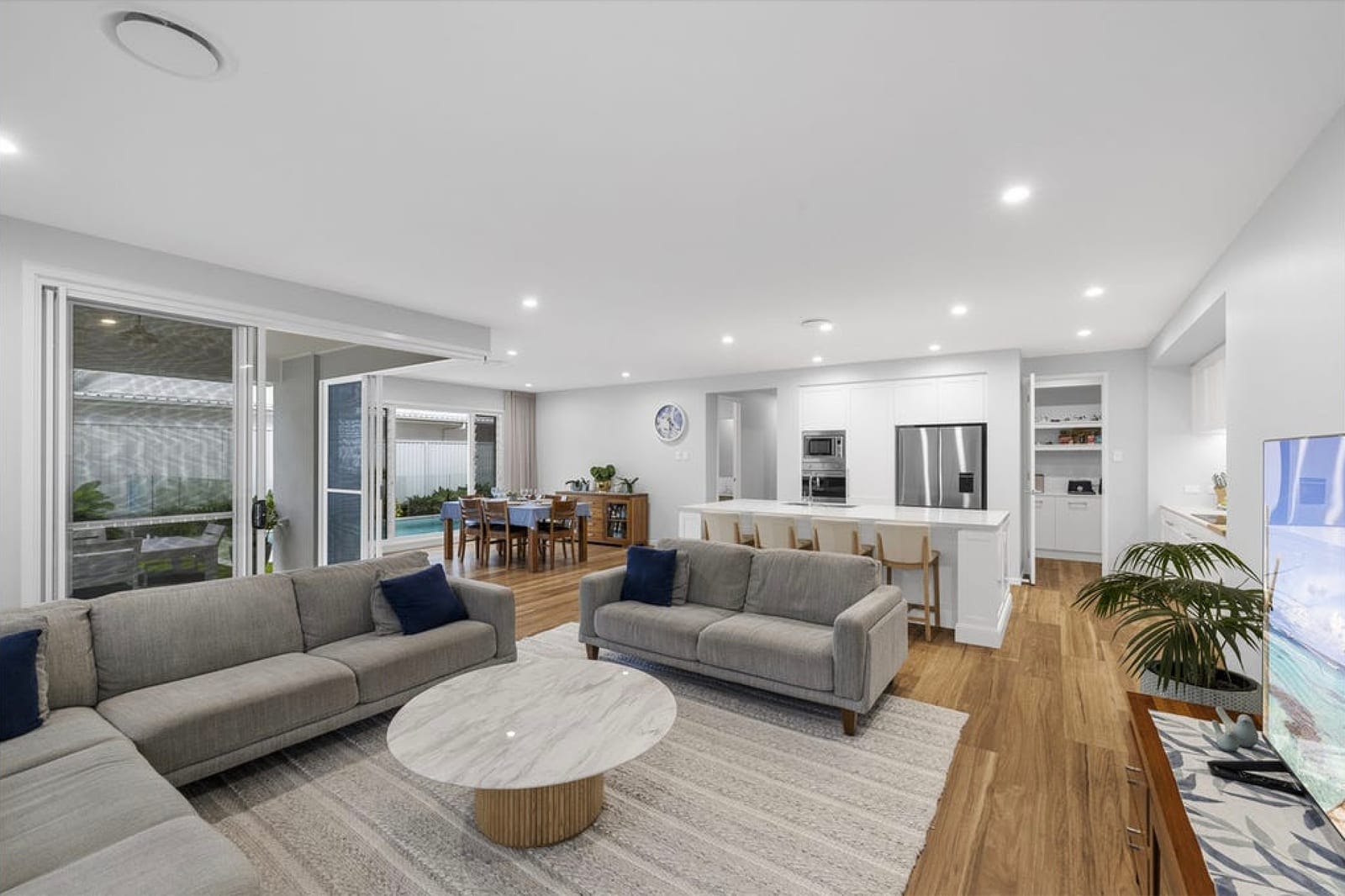 Luxury, Light & Lifestyle in Prestigious Beachside Mooloolaba