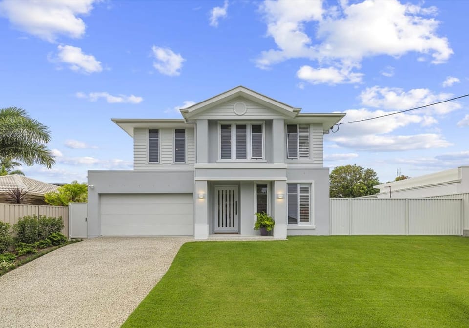 Luxury, Light & Lifestyle in Prestigious Beachside Mooloolaba