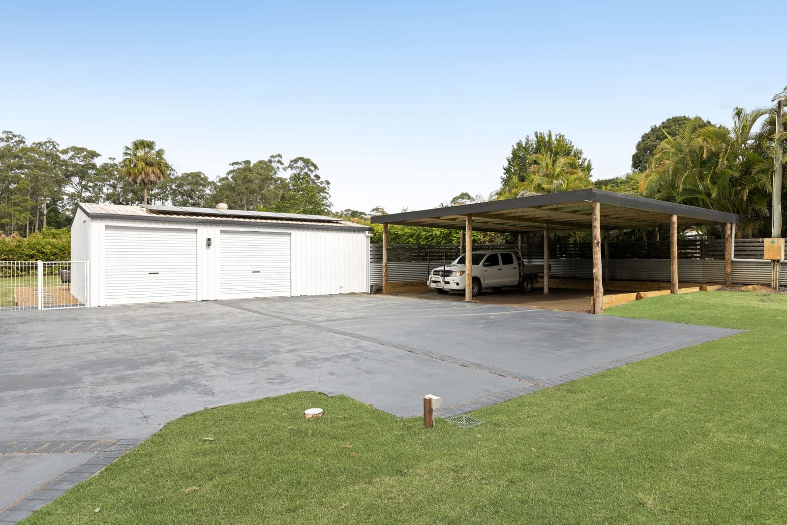 SOLD BY JAMIE VIBERT & NAJ ELSAYED