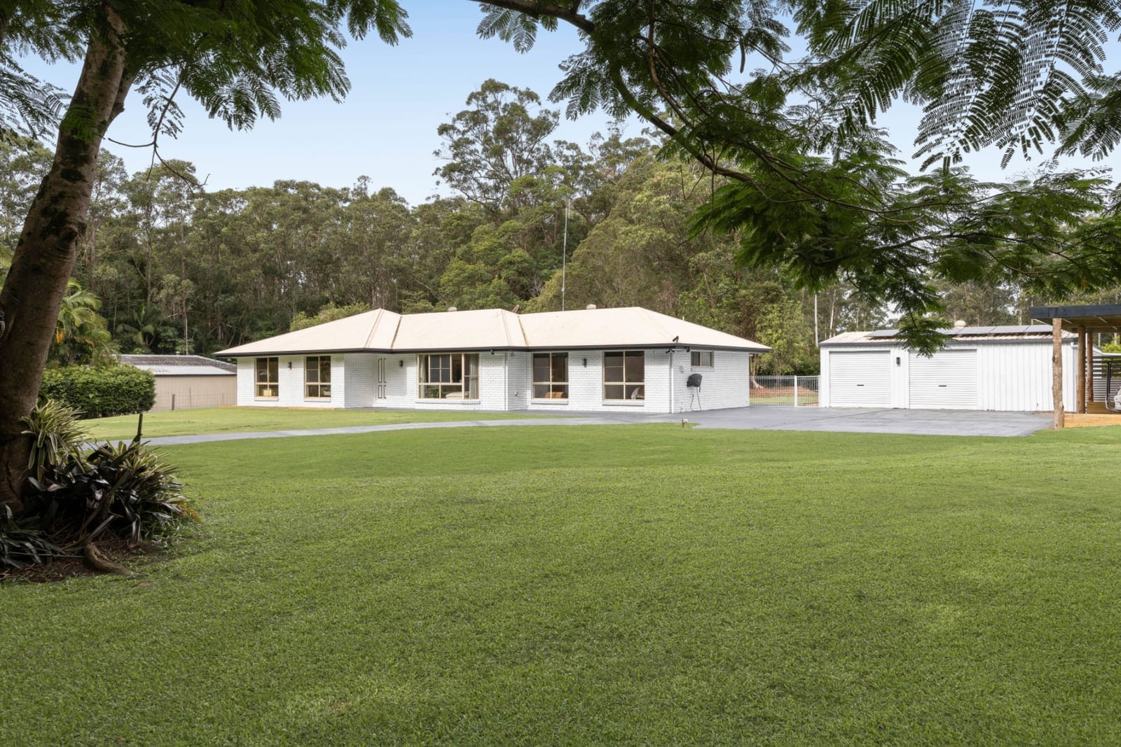 SOLD BY JAMIE VIBERT & NAJ ELSAYED