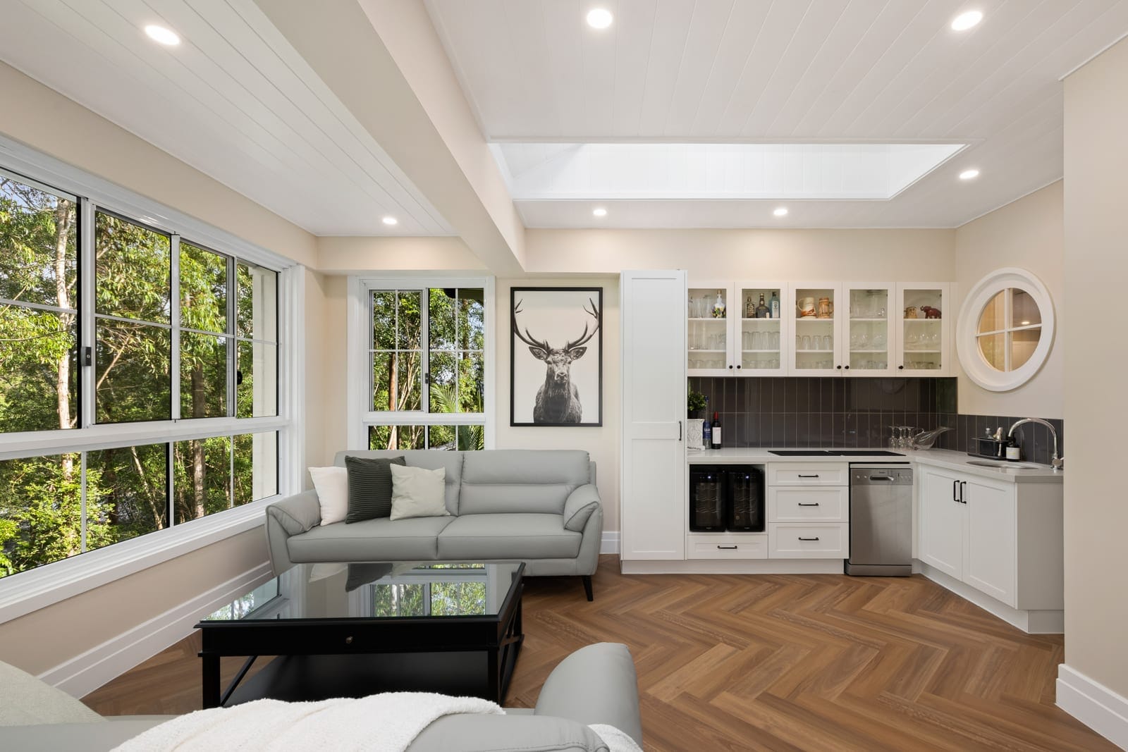 SOLD BY JAMIE VIBERT & NAJ ELSAYED
