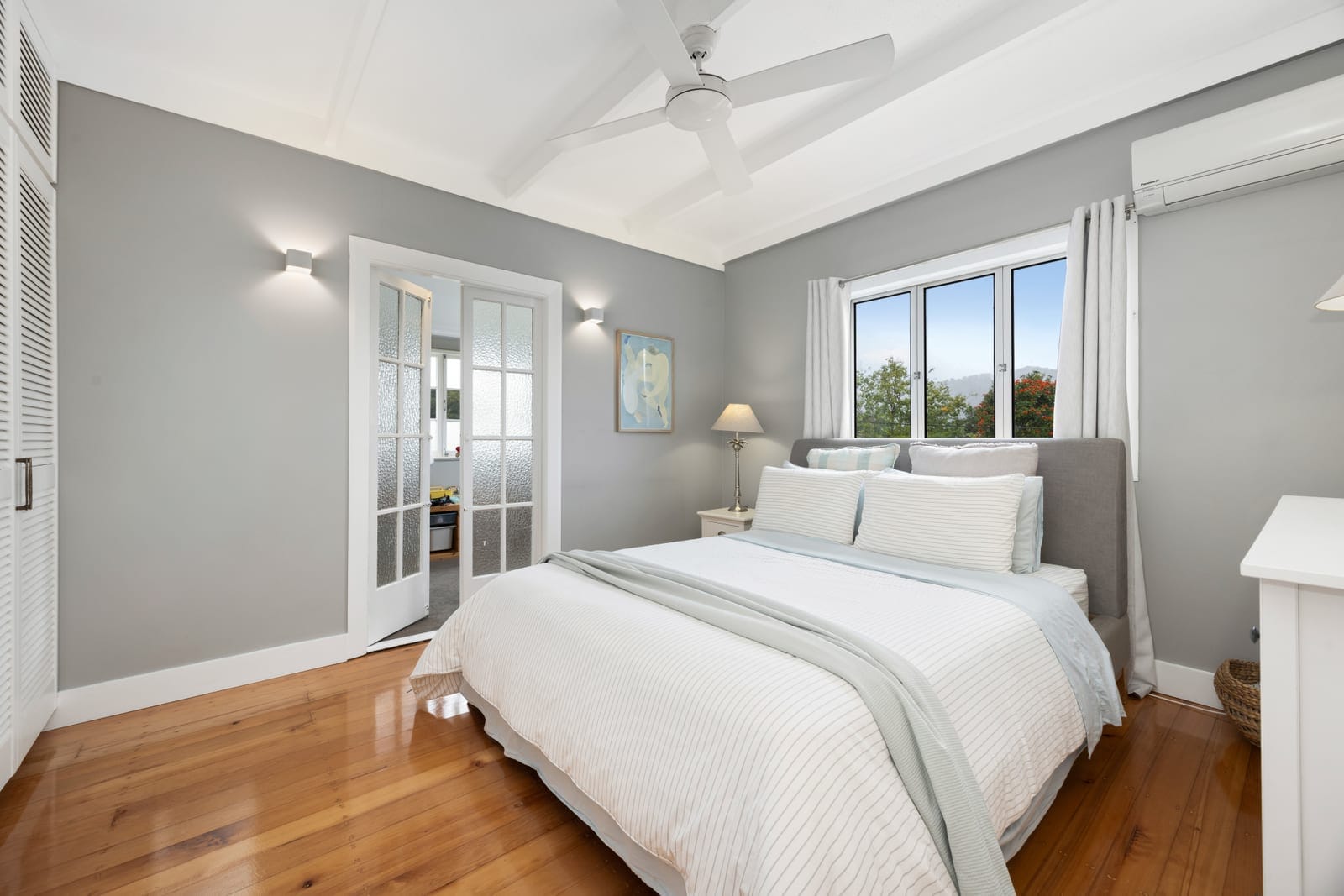 Sold By Ollie Lehmann & Angelina Sweeney