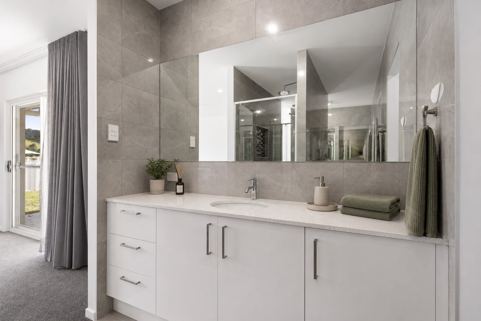 SOLD BY JAMIE VIBERT & NAJ ELSAYED