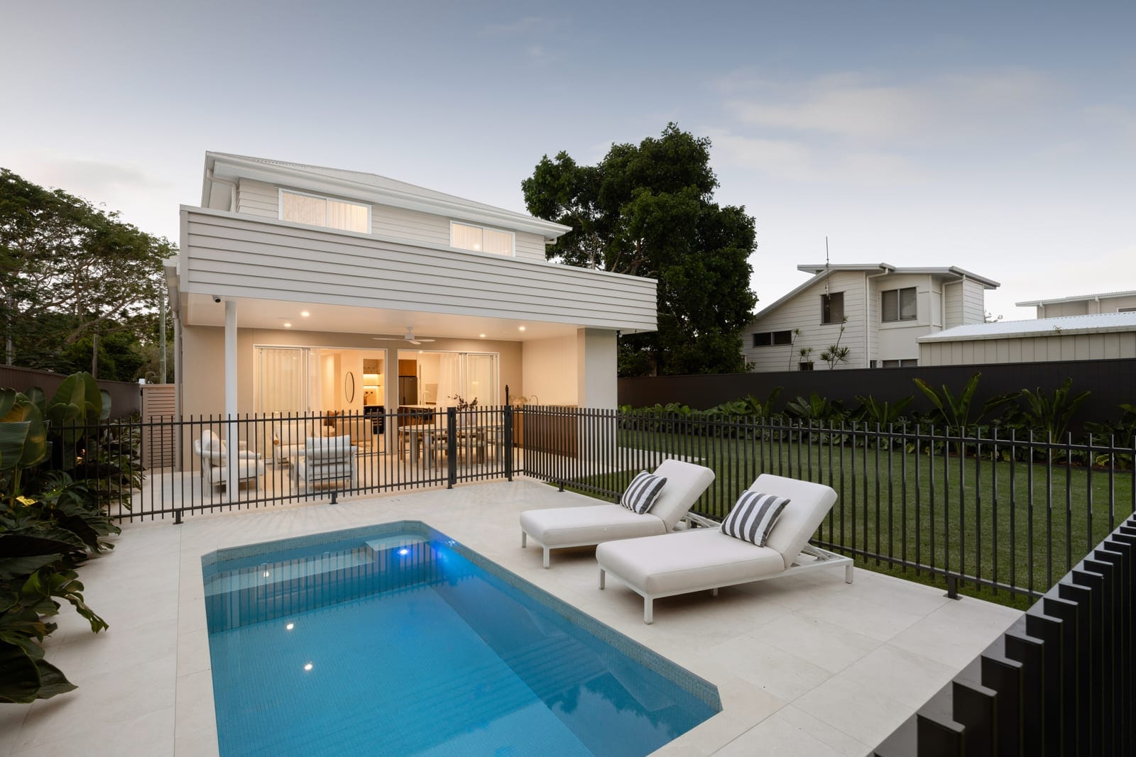 Brand New Coastal Luxury - Steps To The Sand