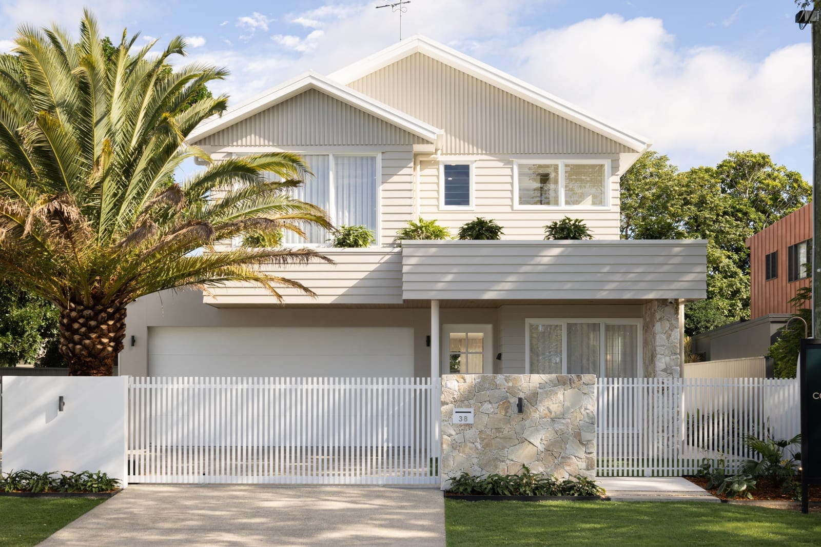 Brand New Coastal Luxury - Steps To The Sand
