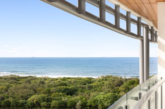 Beachside Penthouse Prestige: North Facing with Rooftop Terrace