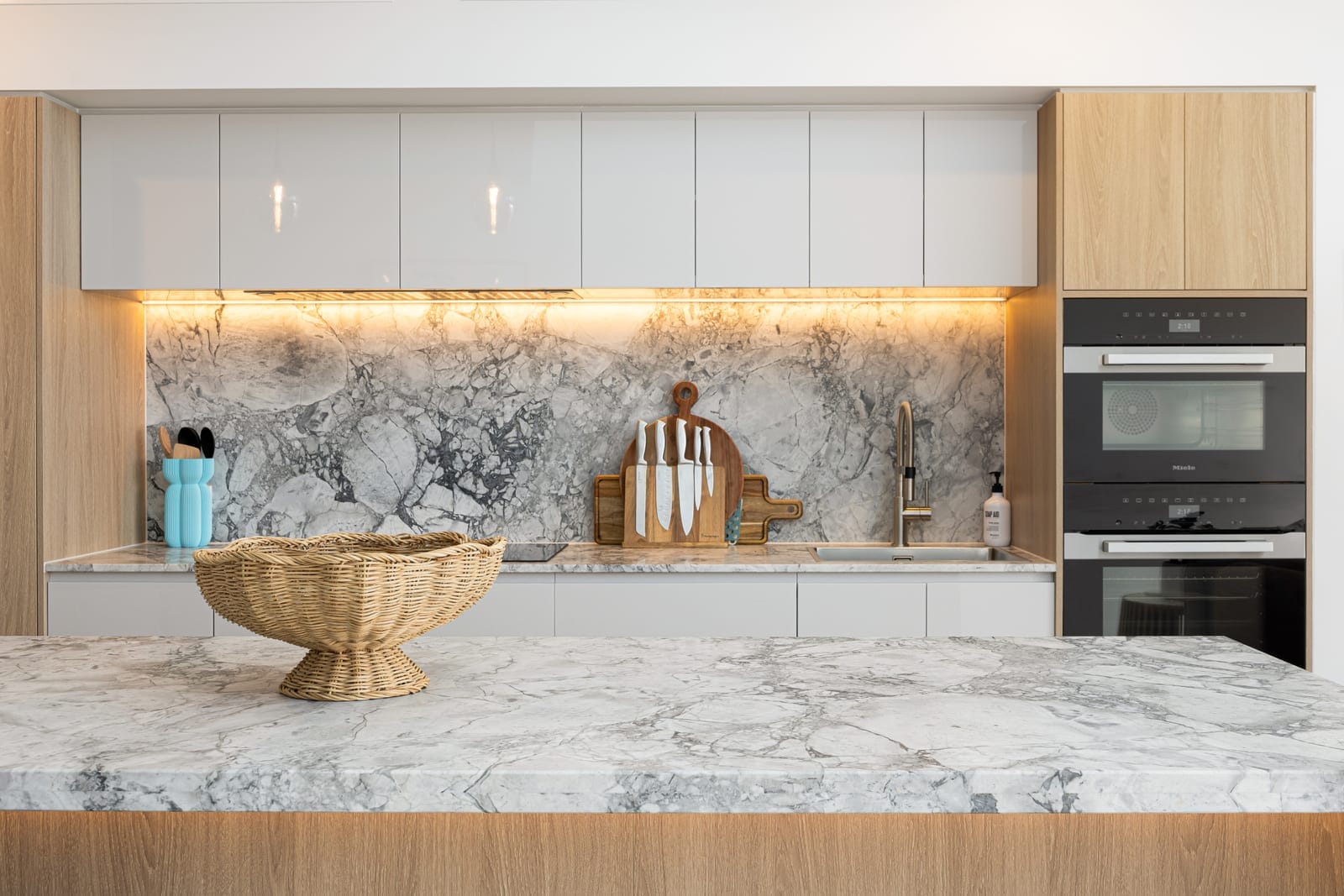 Beachside Penthouse Prestige: North Facing with Rooftop Terrace
